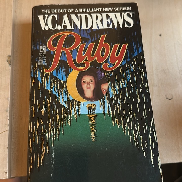 V.C. Andrews Book Set - Ruby, Pearl in the Mist, All That Glitters - Picture 2 of 10